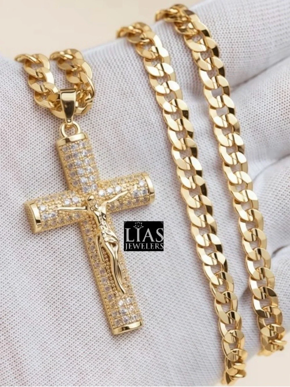 New 14k yellow gold Cuban link chain and cross pendant